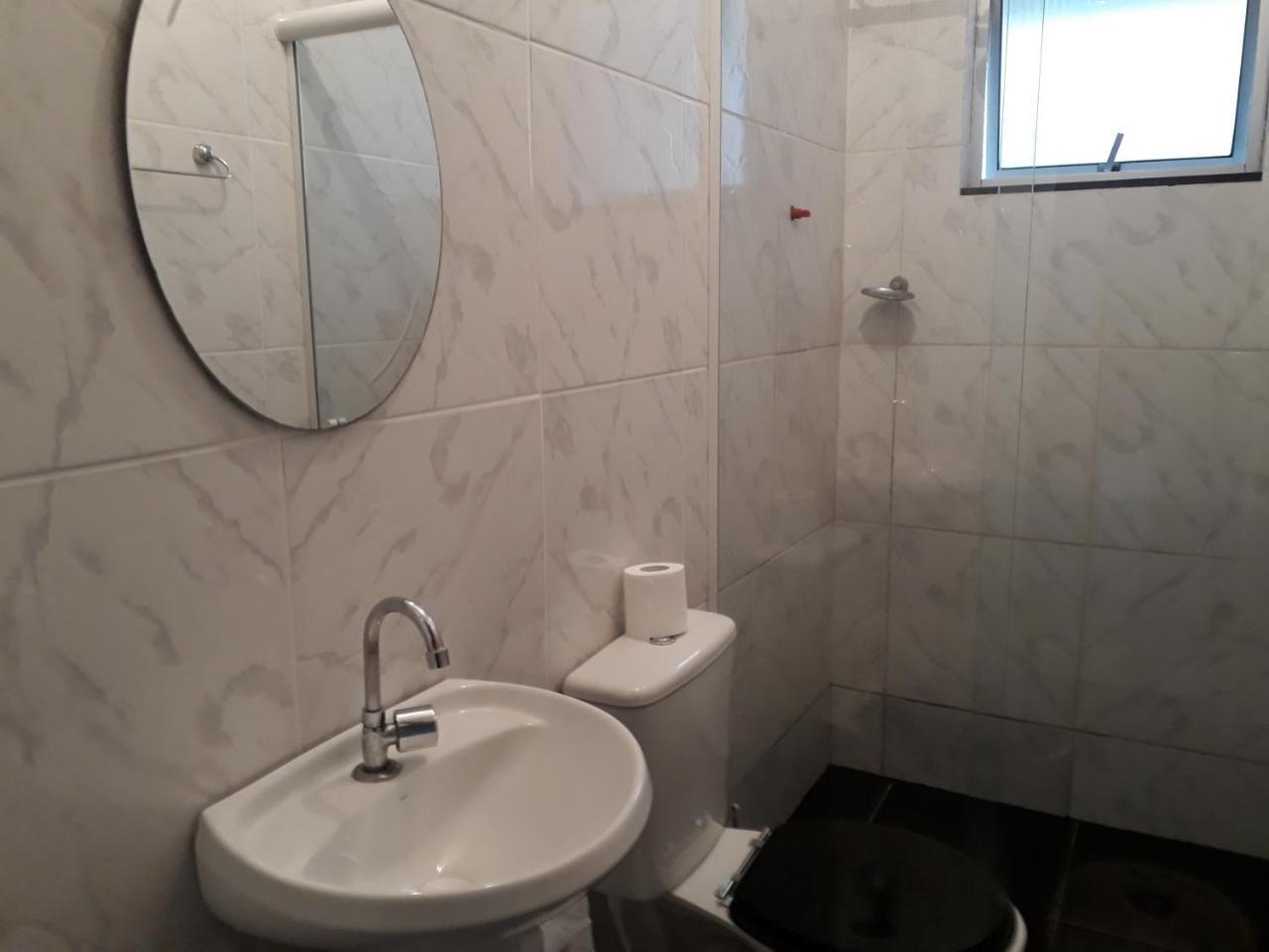 דוקה דה קשיאס Quartos Em Casa In Caxias Da Paraiso מראה חיצוני תמונה