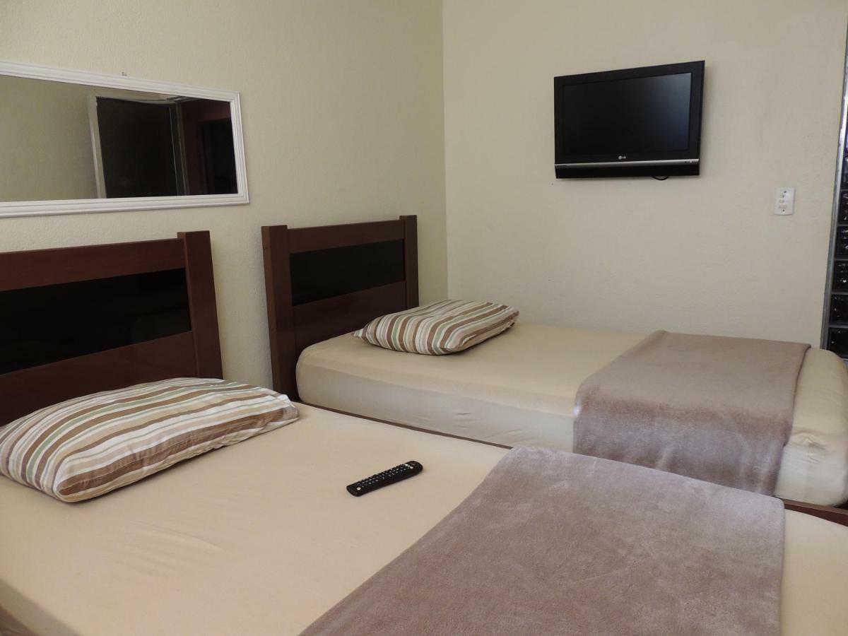 דוקה דה קשיאס Quartos Em Casa In Caxias Da Paraiso מראה חיצוני תמונה
